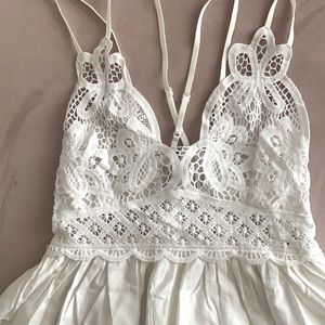 White ruffled tank top